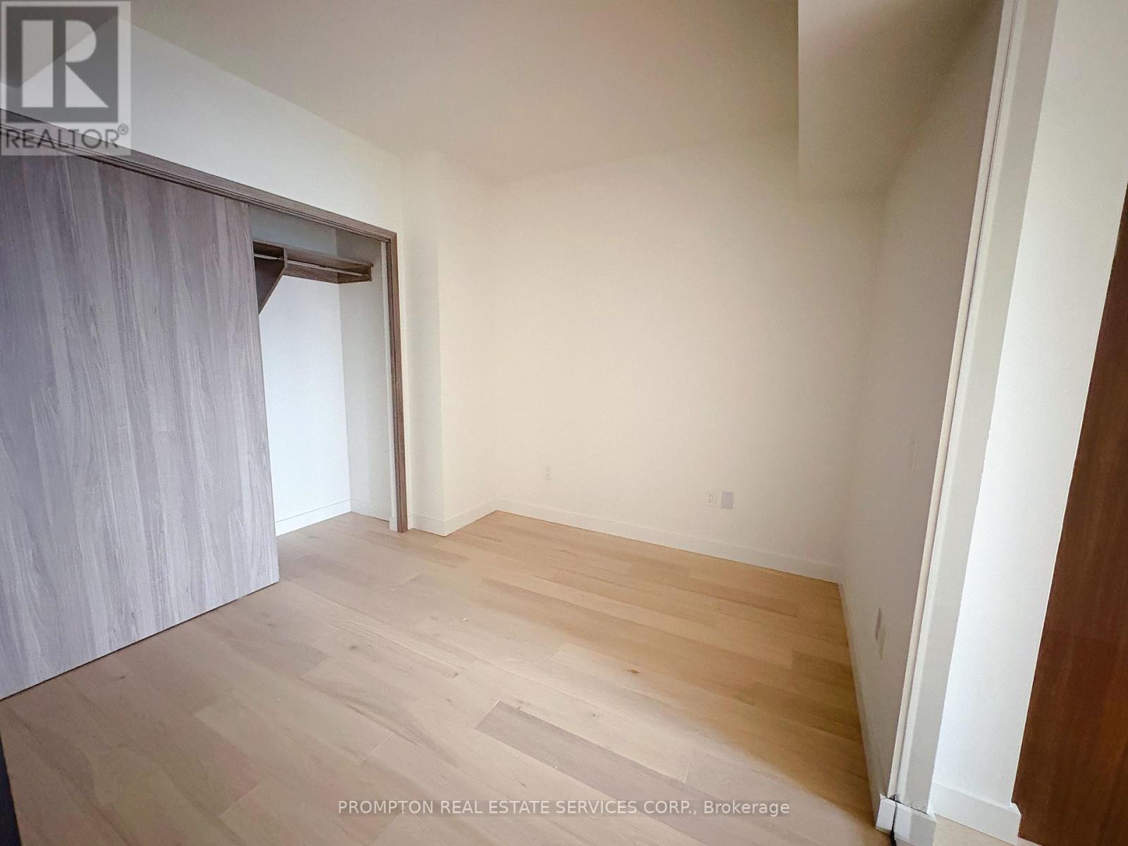 7105 - 3 Concord Cityplace Way, Toronto, Ontario  M5V 0X4 - Photo 5 - C12633928