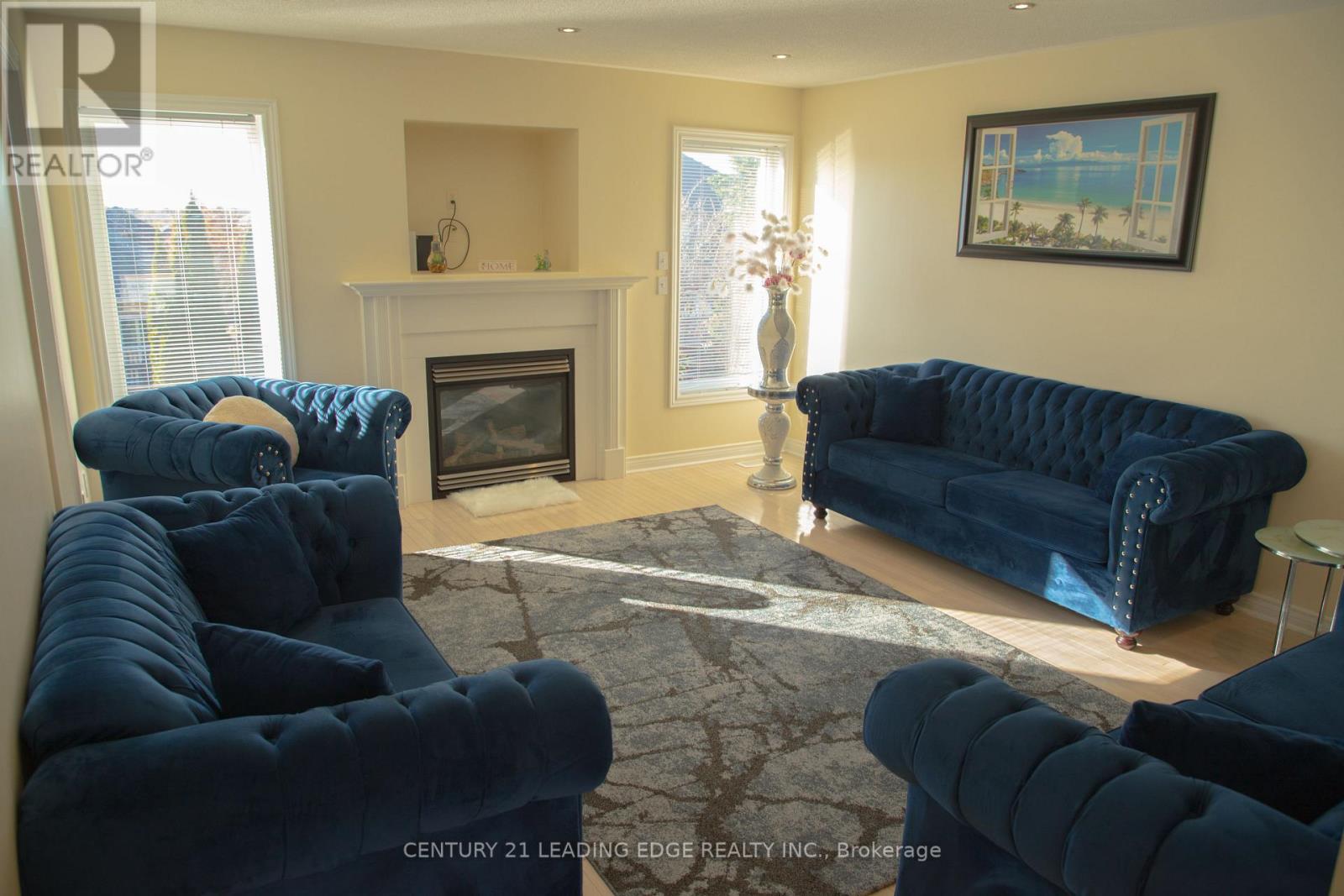 157 Dooley Crescent, Ajax (Northwest Ajax), Ontario  L1T 4J6 - Photo 6 - E12633852