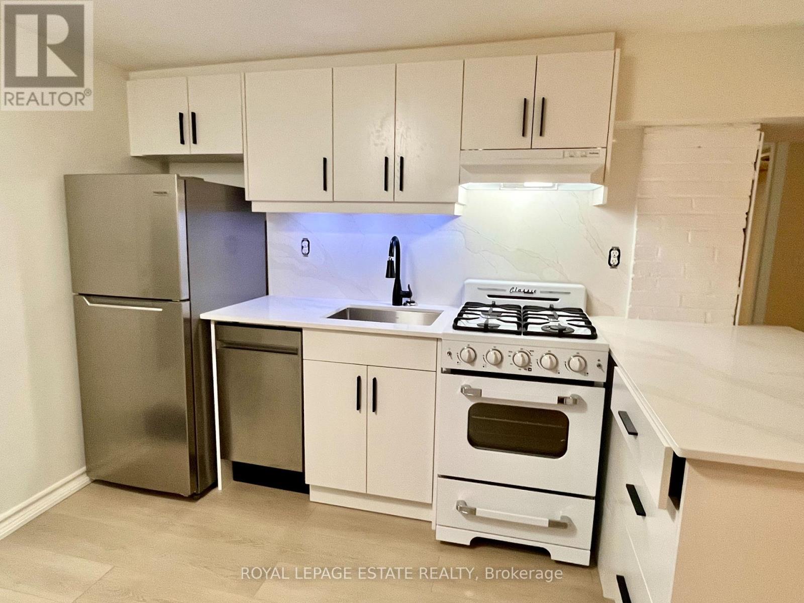 BASEMENT - 5 EDGEWOOD GARDENS, Toronto, Ontario