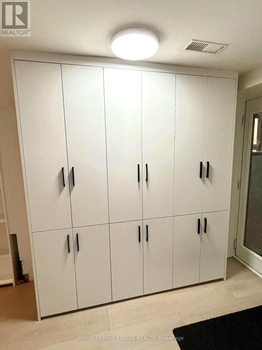 Basement - 5 Edgewood Gardens, Toronto (Woodbine Corridor), Ontario  M4L 3H4 - Photo 3 - E12633898