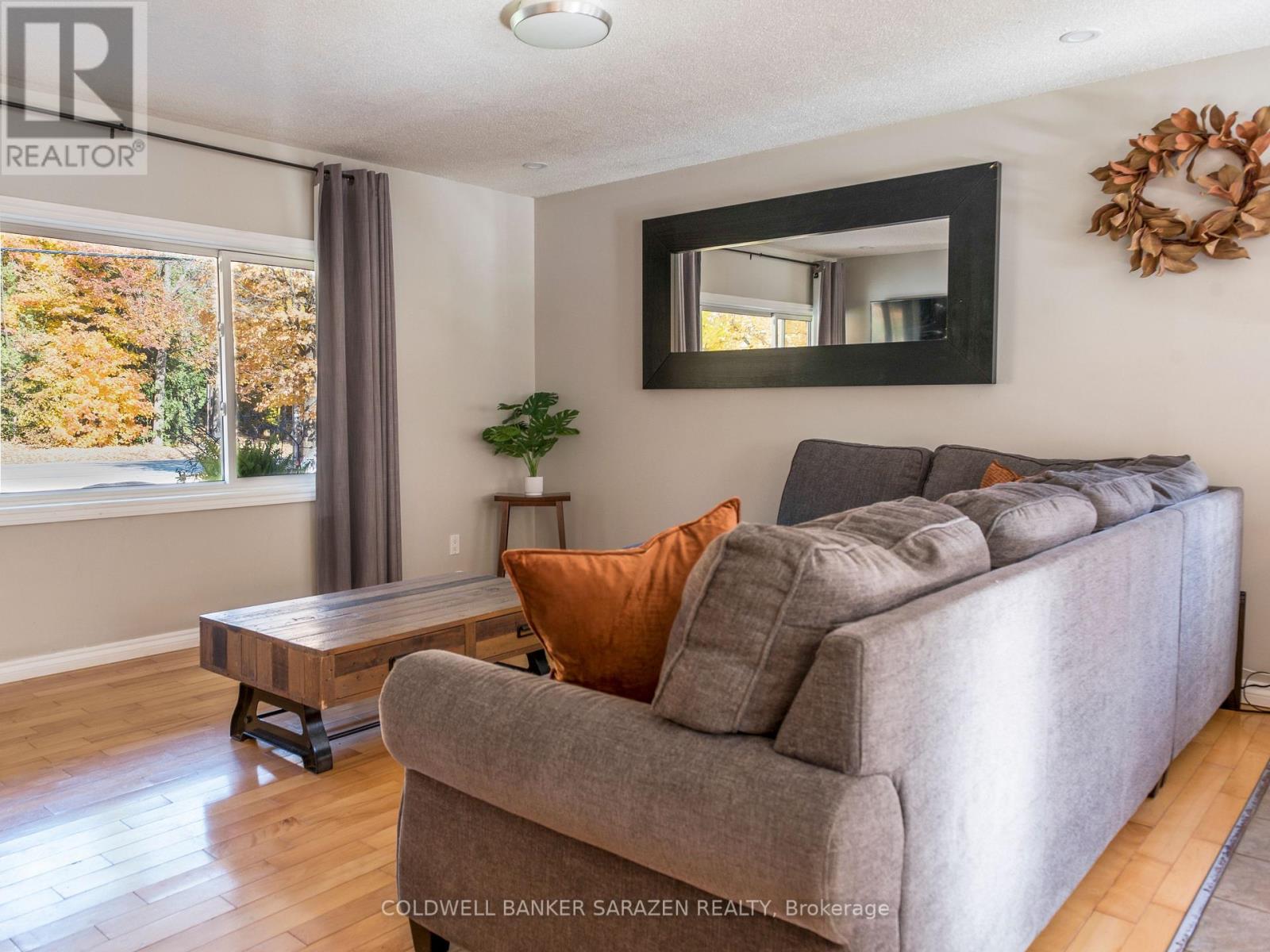 875 Usborne Street, Mcnab/braeside, Ontario  K0A 1G0 - Photo 10 - X12308244