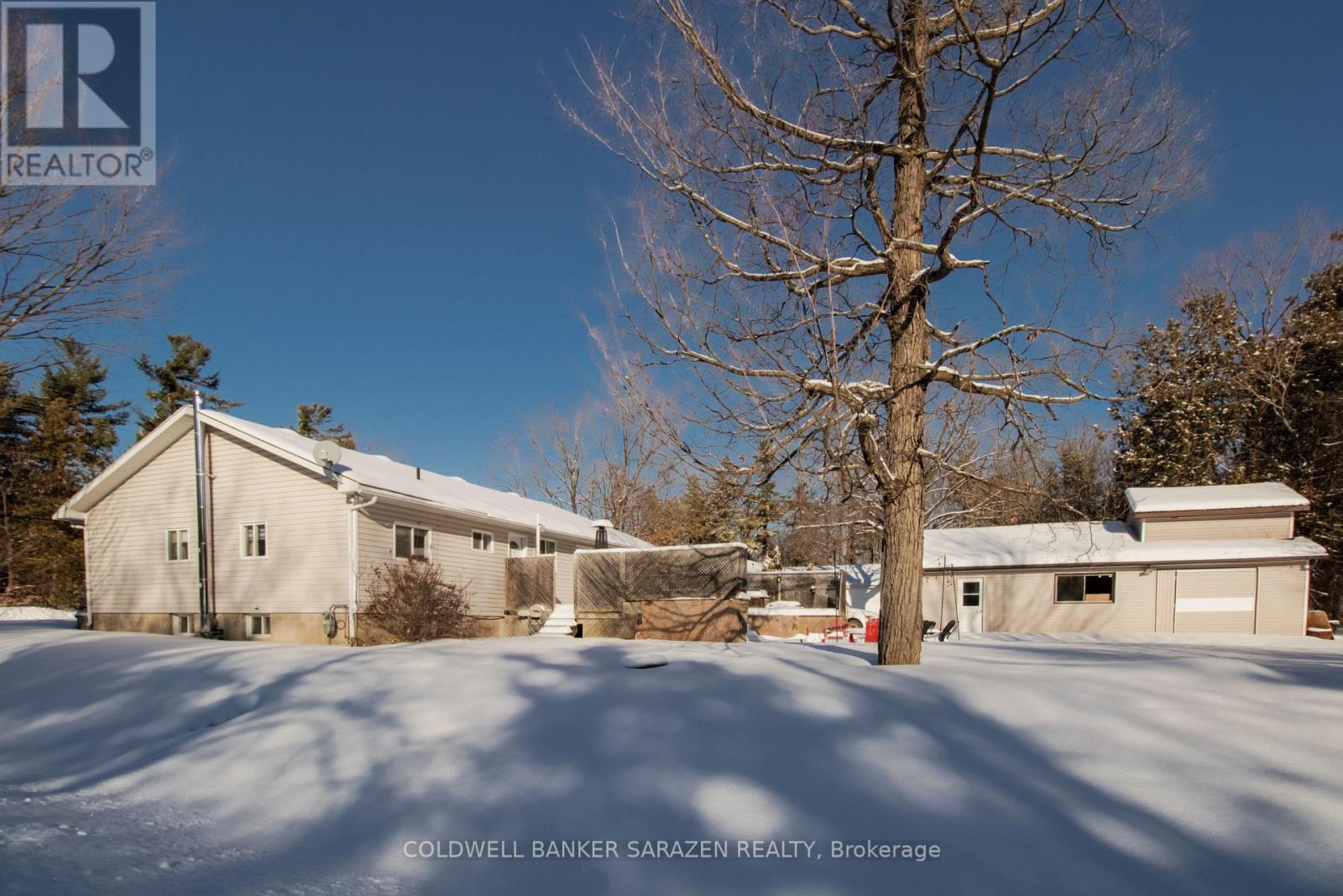 875 Usborne Street, Mcnab/braeside, Ontario  K0A 1G0 - Photo 2 - X12308244