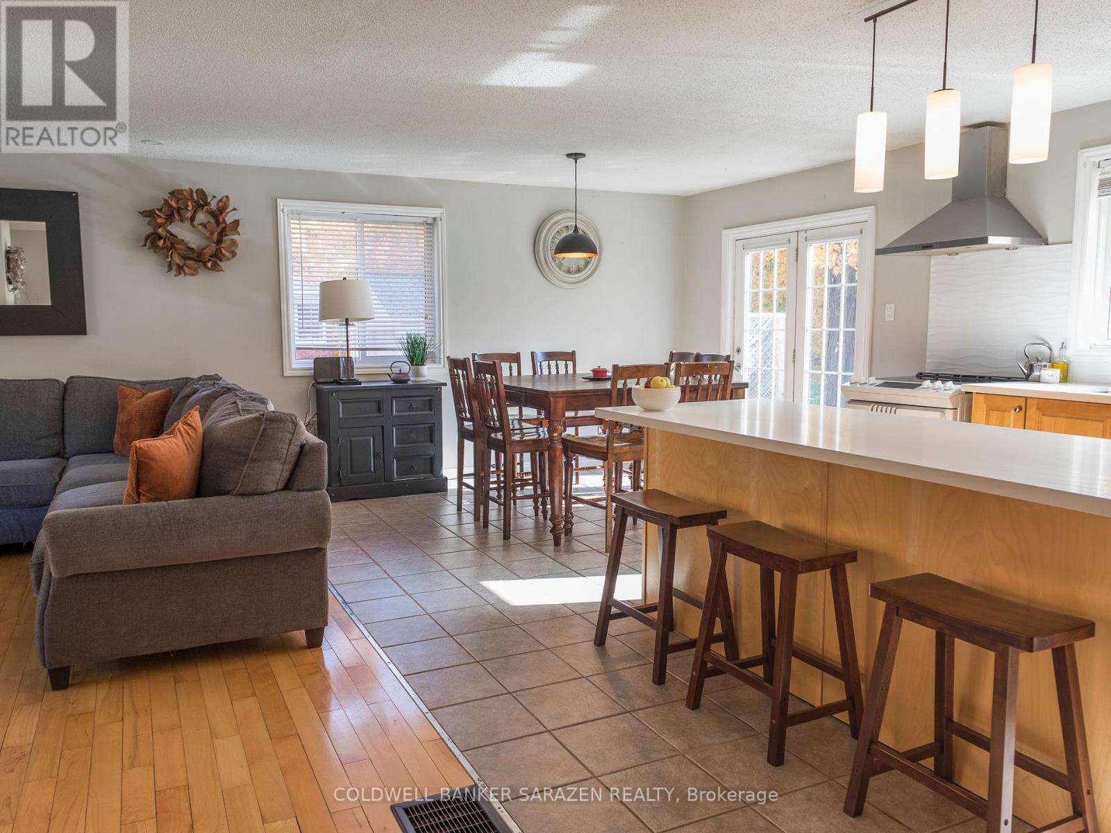 875 Usborne Street, Mcnab/braeside, Ontario  K0A 1G0 - Photo 22 - X12308244