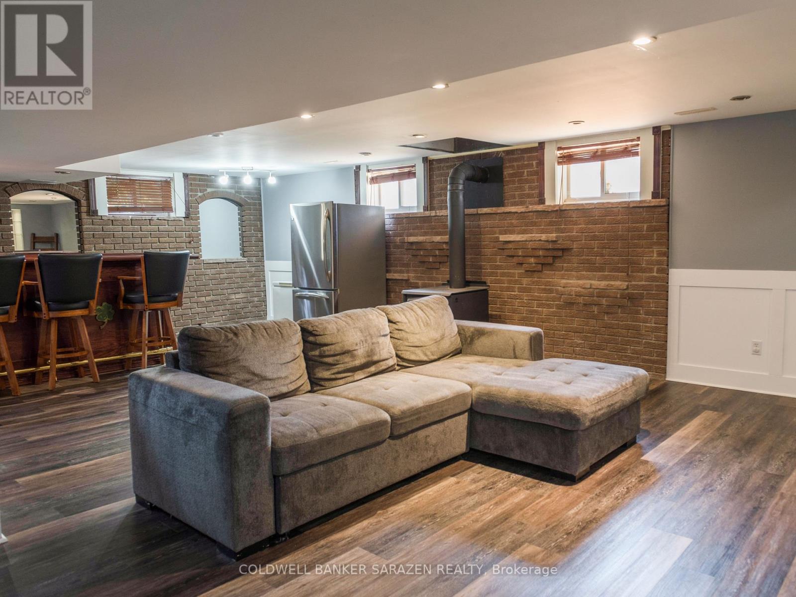 875 Usborne Street, Mcnab/braeside, Ontario  K0A 1G0 - Photo 23 - X12308244