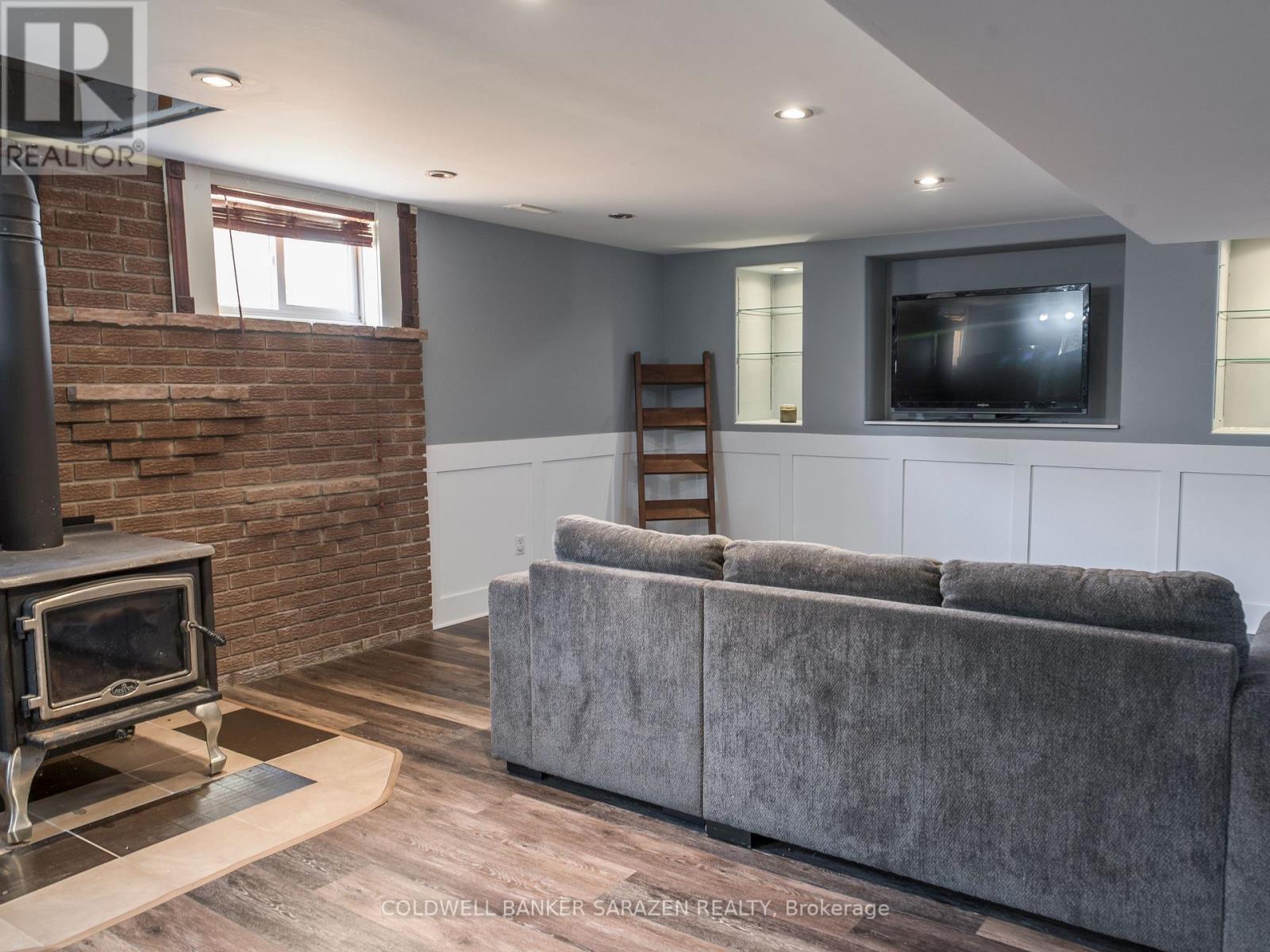 875 Usborne Street, Mcnab/braeside, Ontario  K0A 1G0 - Photo 28 - X12308244