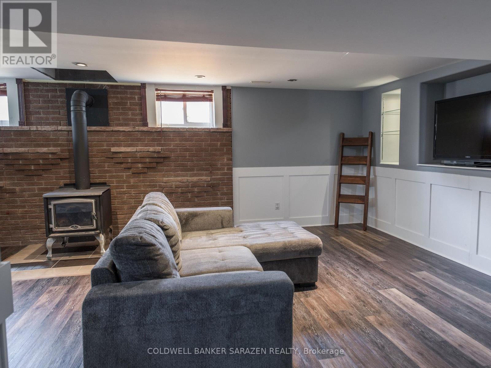 875 Usborne Street, Mcnab/braeside, Ontario  K0A 1G0 - Photo 26 - X12308244