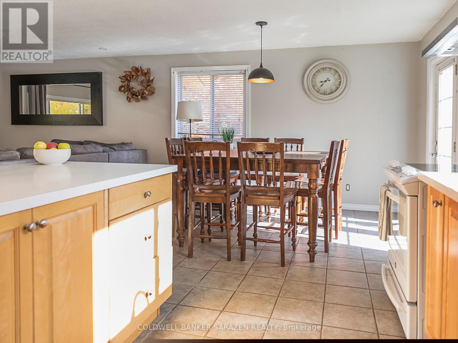 875 Usborne Street, Mcnab/braeside, Ontario  K0A 1G0 - Photo 5 - X12308244