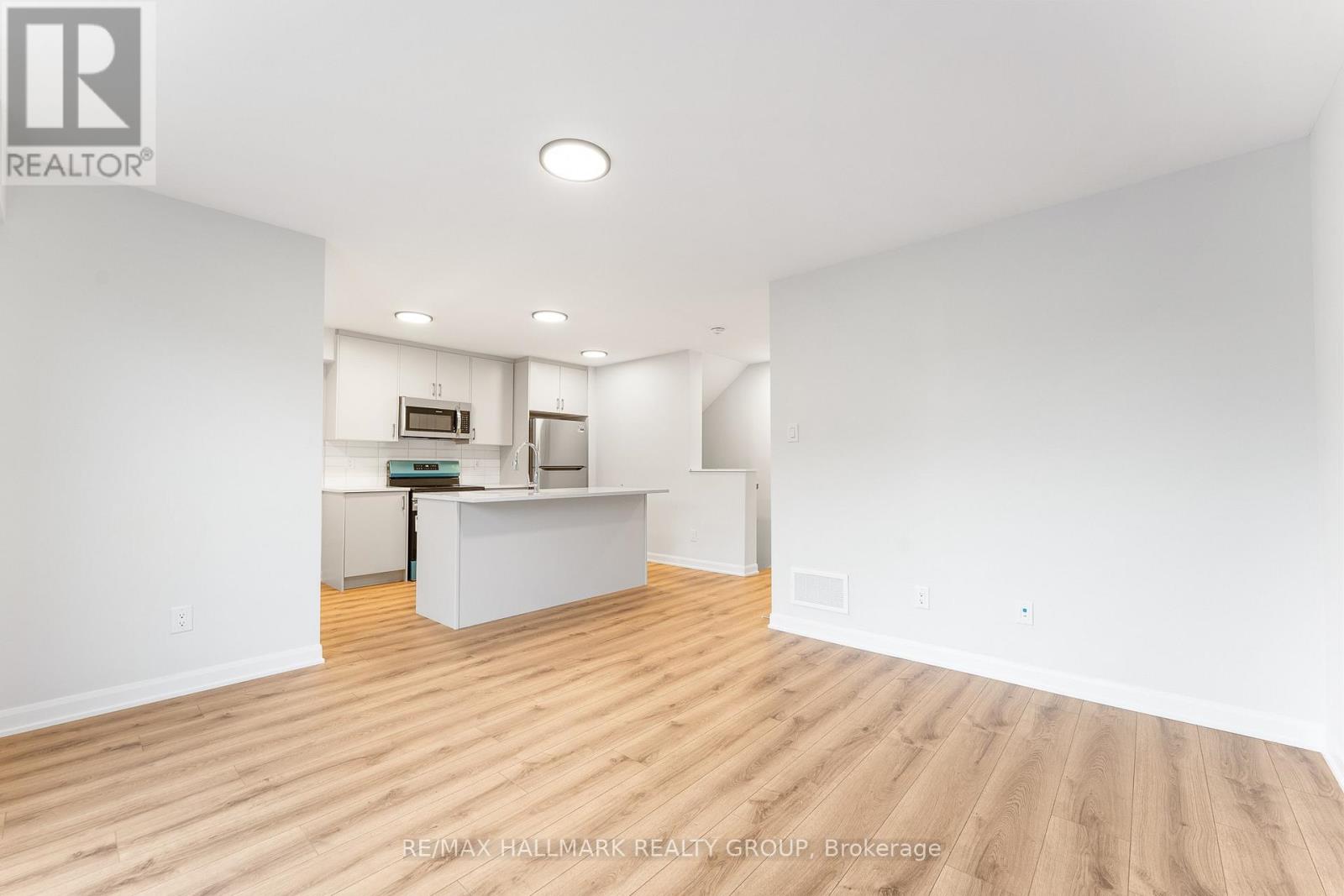 16 - 101 Glenroy Gilbert Drive, Ottawa, Ontario  K2J 5X3 - Photo 15 - X12532024