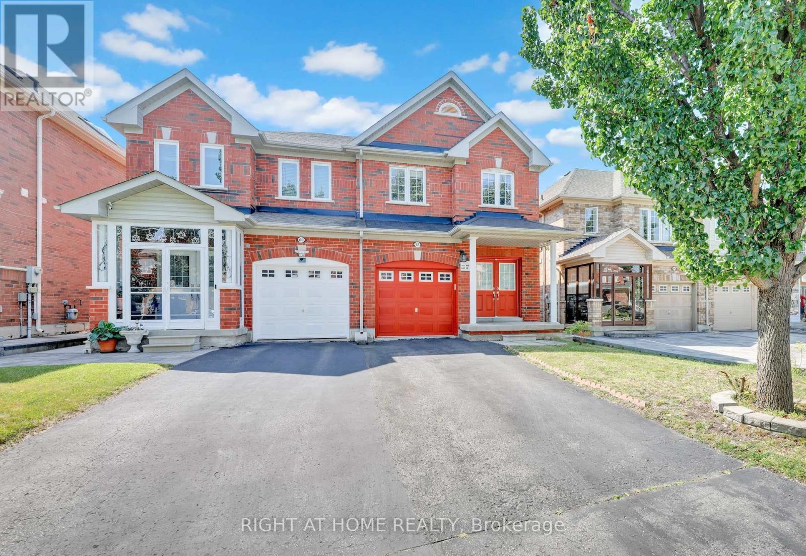 62 Martini Drive N, Richmond Hill, Ontario  L4S 2T7 - Photo 2 - N12633832