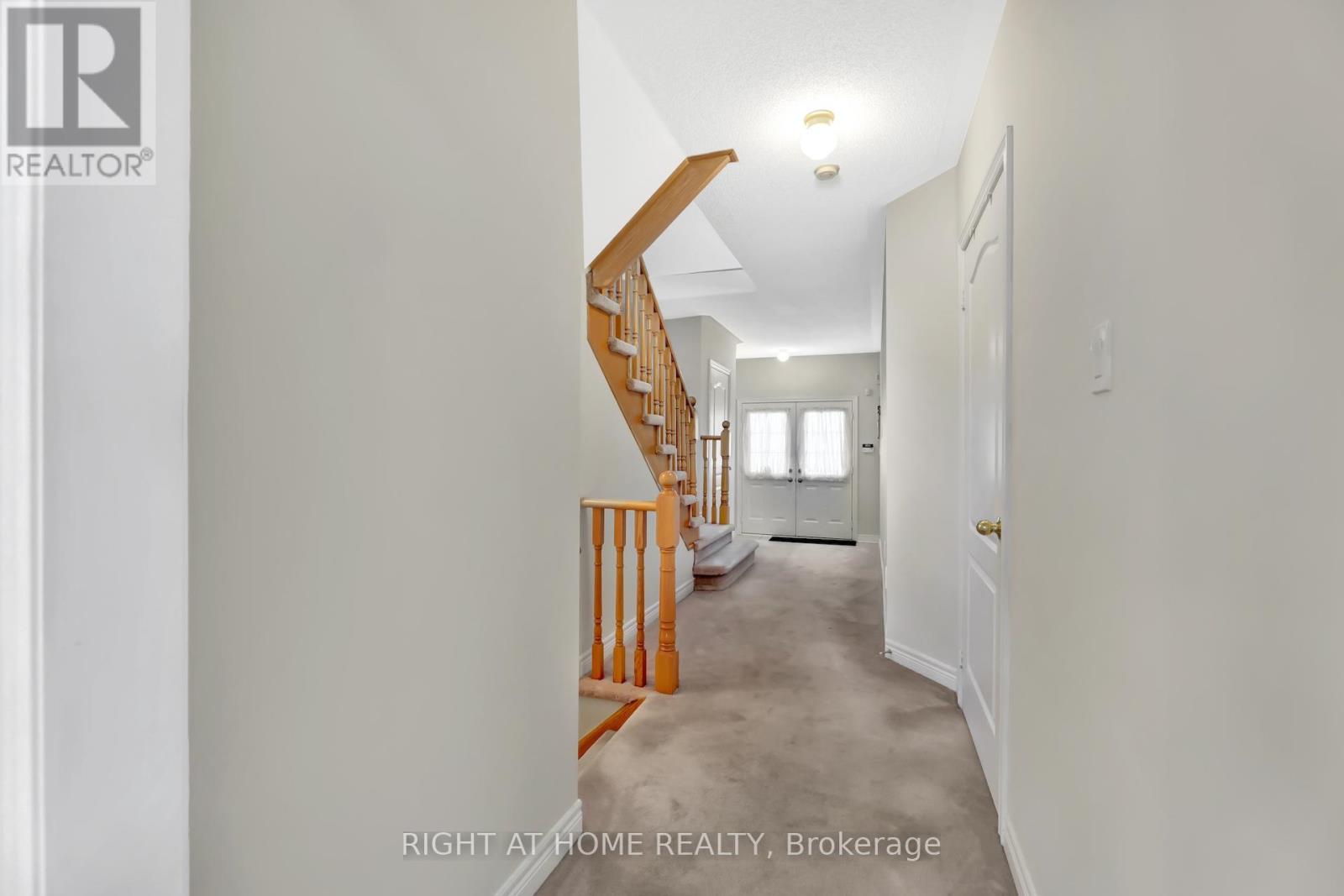 62 Martini Drive N, Richmond Hill, Ontario  L4S 2T7 - Photo 5 - N12633832