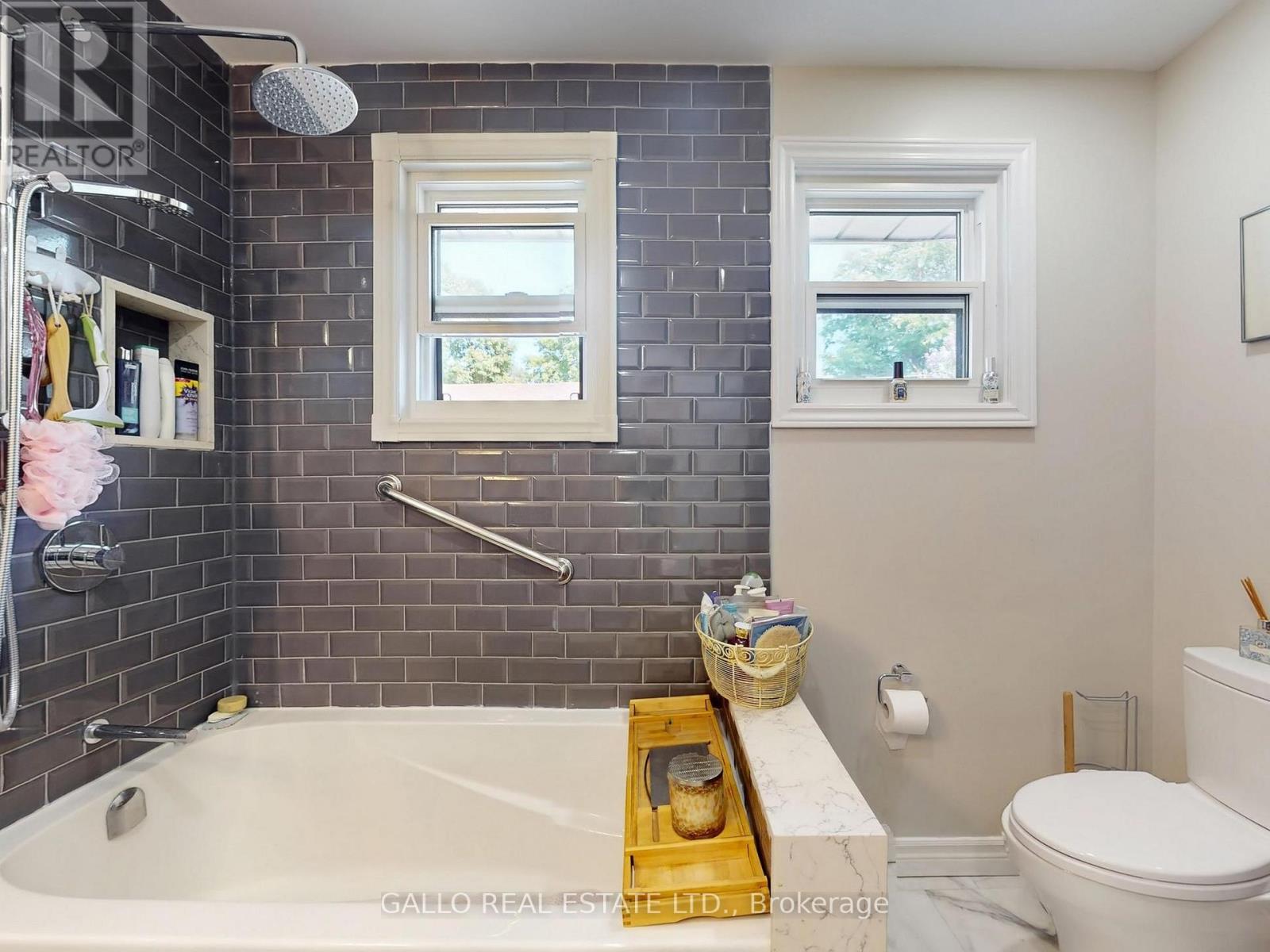 12151 Tenth Line, Whitchurch-Stouffville, Ontario  L4A 6B9 - Photo 20 - N12633858