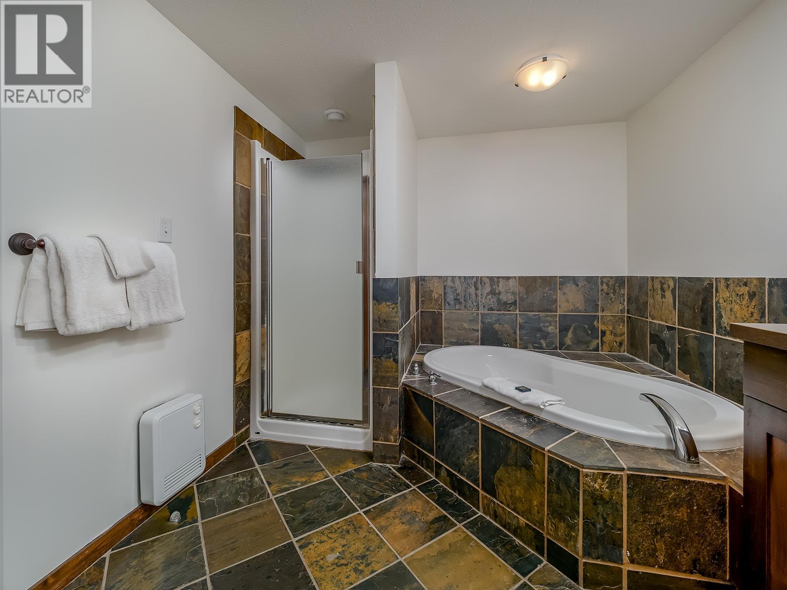 1545 Kicking Horse Trail Unit# 307, Golden, British Columbia  V0A 1H2 - Photo 13 - 10359409