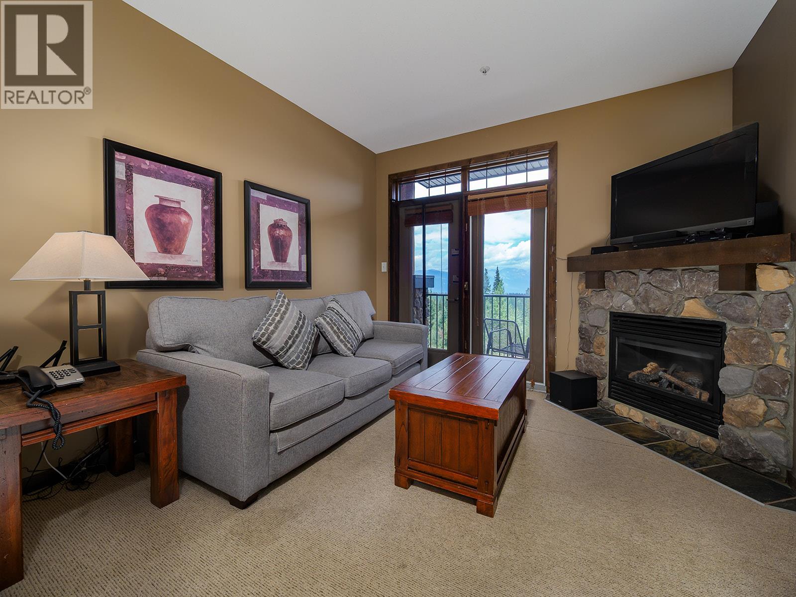 1545 Kicking Horse Trail Unit# 307, Golden, British Columbia  V0A 1H2 - Photo 5 - 10359409