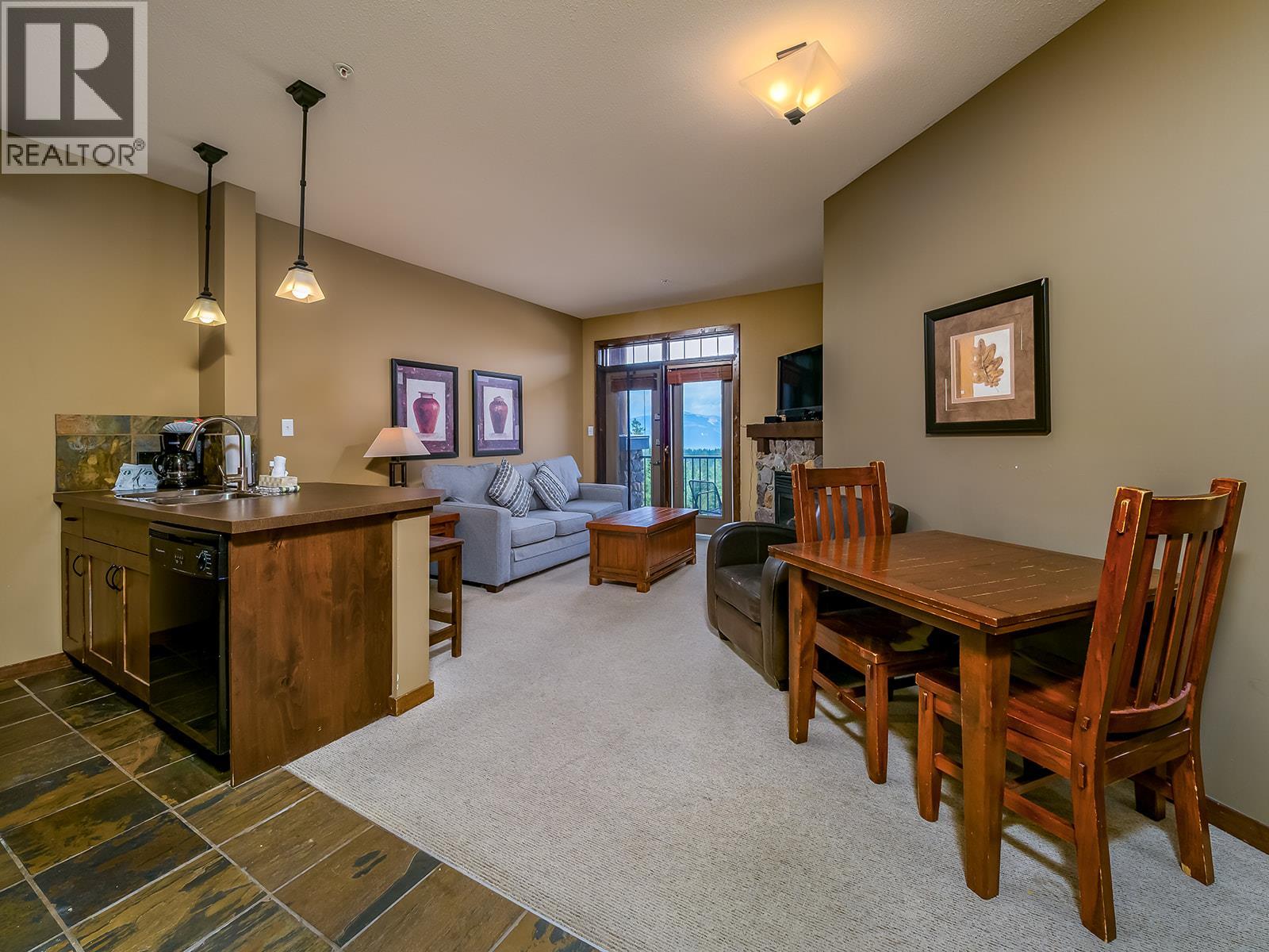 1545 Kicking Horse Trail Unit# 307, Golden, British Columbia  V0A 1H2 - Photo 6 - 10359409