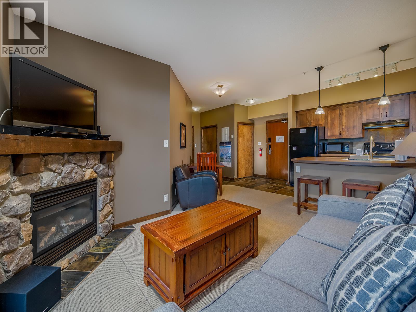 1545 Kicking Horse Trail Unit# 307, Golden, British Columbia  V0A 1H2 - Photo 7 - 10359409