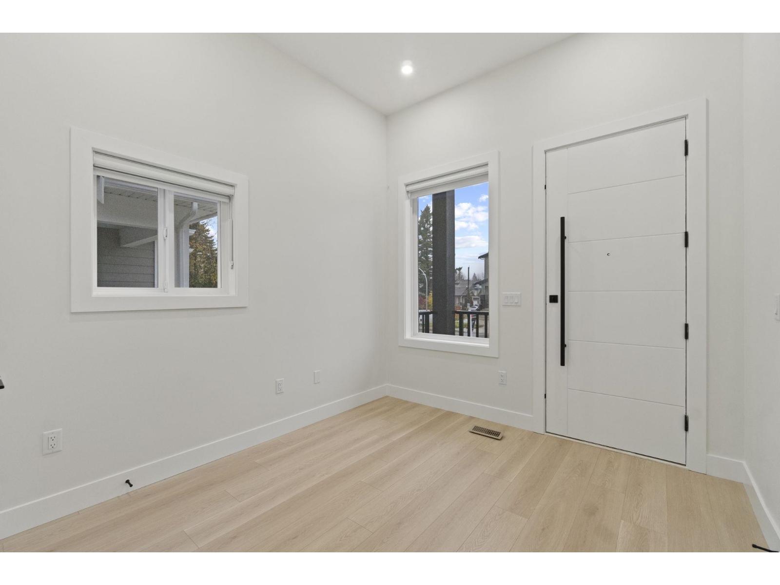 32520 Higginbottom Court, Mission, British Columbia  V2V 2T7 - Photo 3 - R3073619