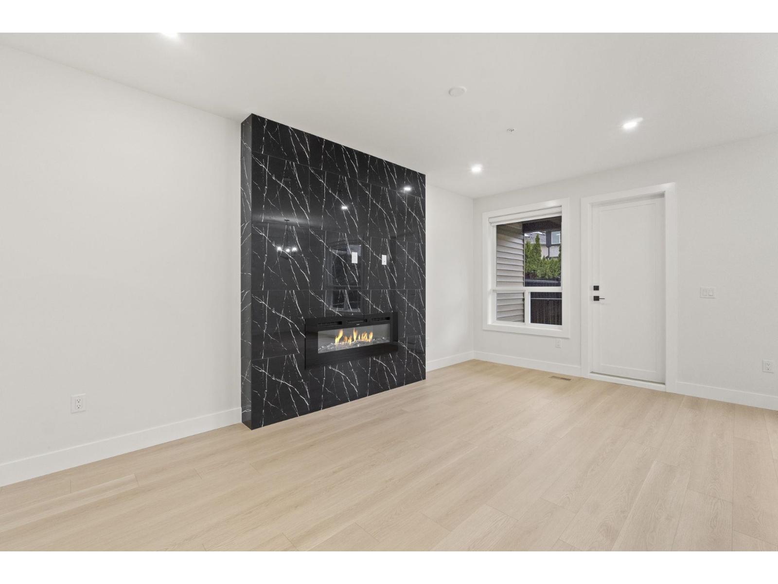 32520 Higginbottom Court, Mission, British Columbia  V2V 2T7 - Photo 5 - R3073619