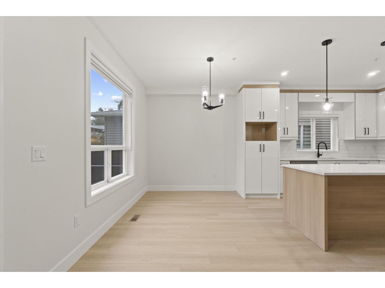 32520 Higginbottom Court, Mission, British Columbia  V2V 2T7 - Photo 8 - R3073619