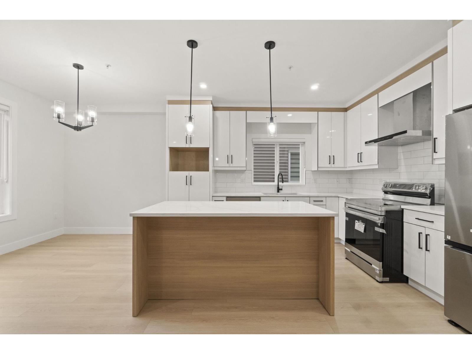 32520 Higginbottom Court, Mission, British Columbia  V2V 2T7 - Photo 10 - R3073619