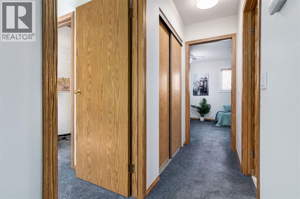 12 Millrise Green Sw, Calgary, Alberta  T2Y 3E8 - Photo 17 - A2267630