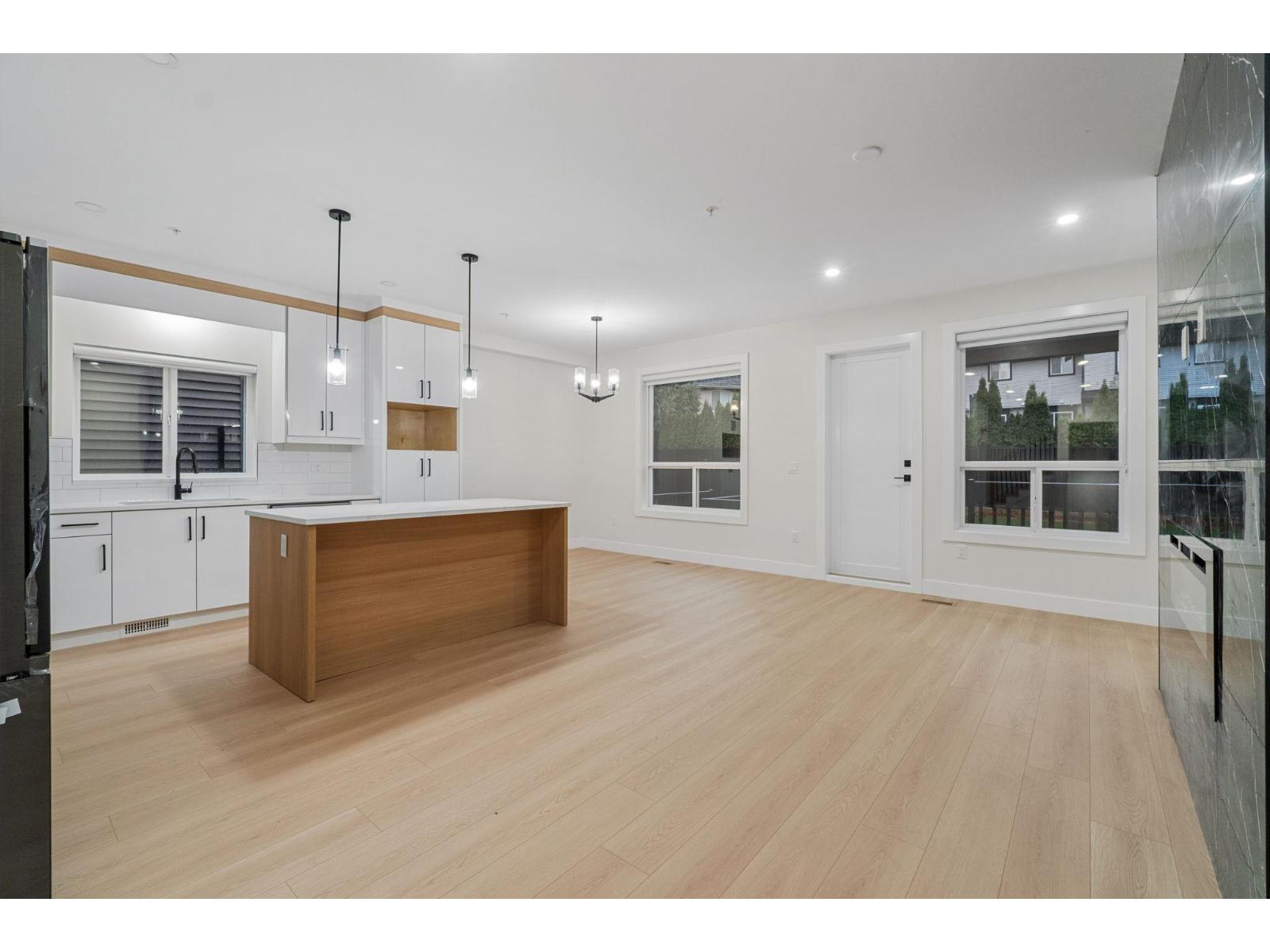 32522 Higginbottom Court, Mission, British Columbia  V2V 2T7 - Photo 7 - R3073622