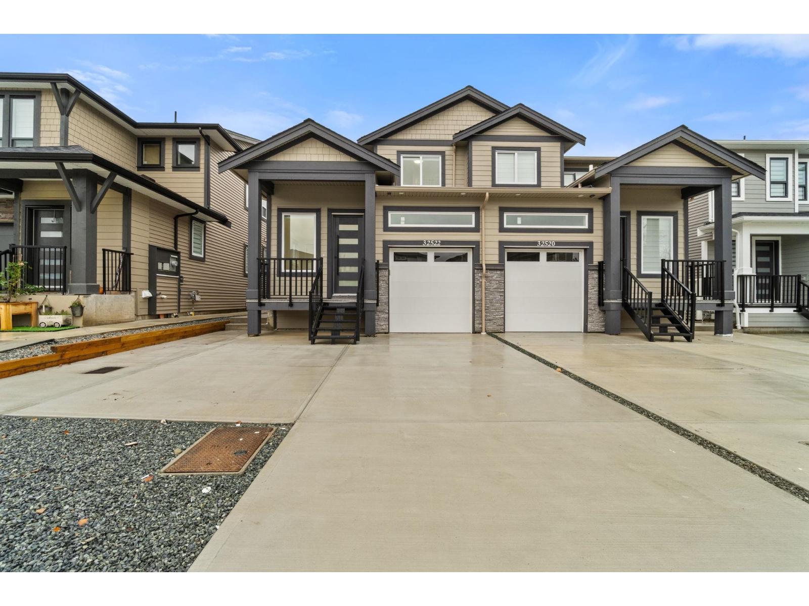 32522 Higginbottom Court, Mission, British Columbia  V2V 2T7 - Photo 2 - R3073622