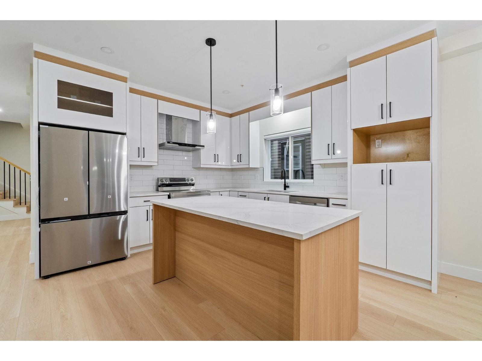 32522 Higginbottom Court, Mission, British Columbia  V2V 2T7 - Photo 8 - R3073622