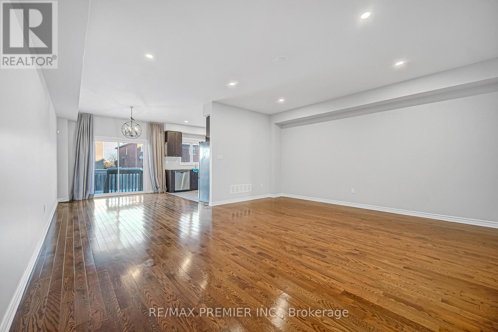 68 Zachary Place, Vaughan, Ontario  L4H 3S4 - Photo 11 - N12633978