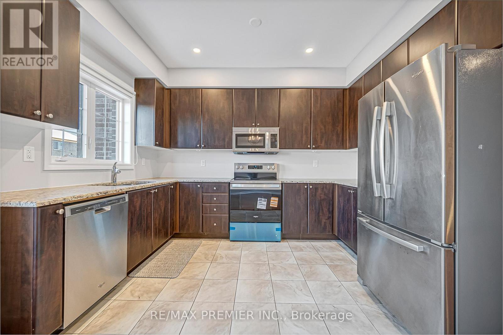 68 Zachary Place, Vaughan, Ontario  L4H 3S4 - Photo 19 - N12633978