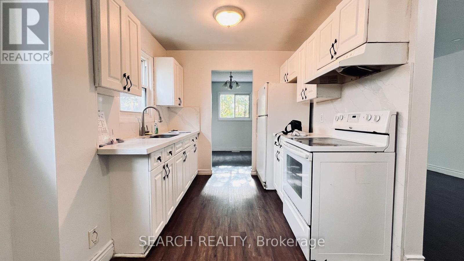 93 Martindale Crescent, Brampton, Ontario  L6X 2T8 - Photo 5 - W12483987