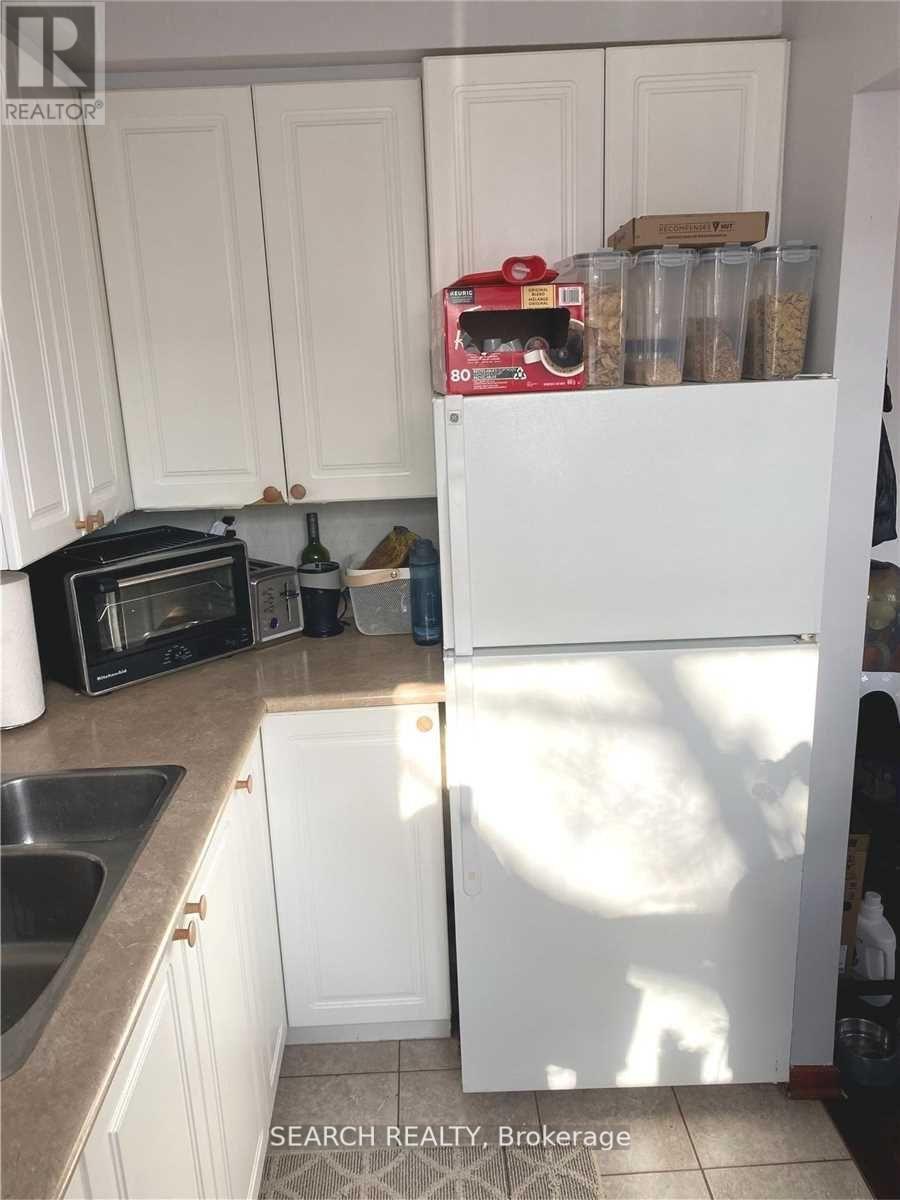 2 - 115 Eight Street, Toronto, Ontario  M8V 3C5 - Photo 4 - W12501870