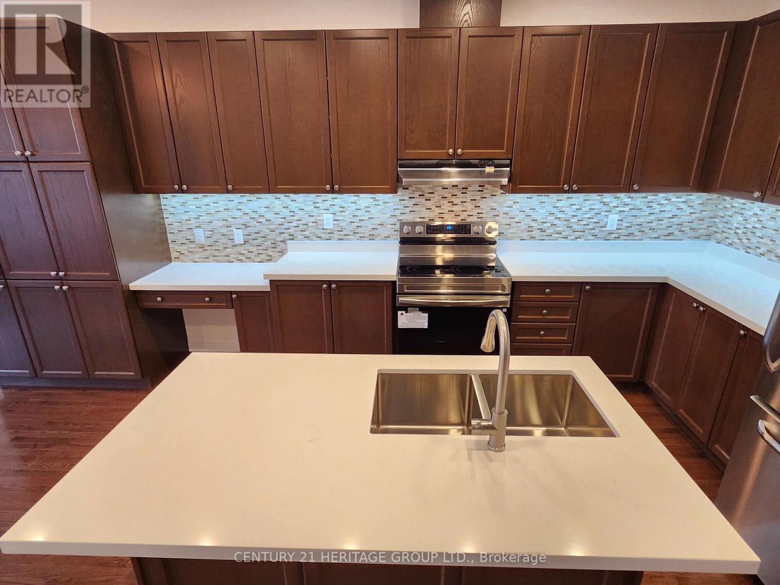 13 Mclaughlin Avenue, Milton, Ontario L9T 8K2 - Photo 16 - W12581650