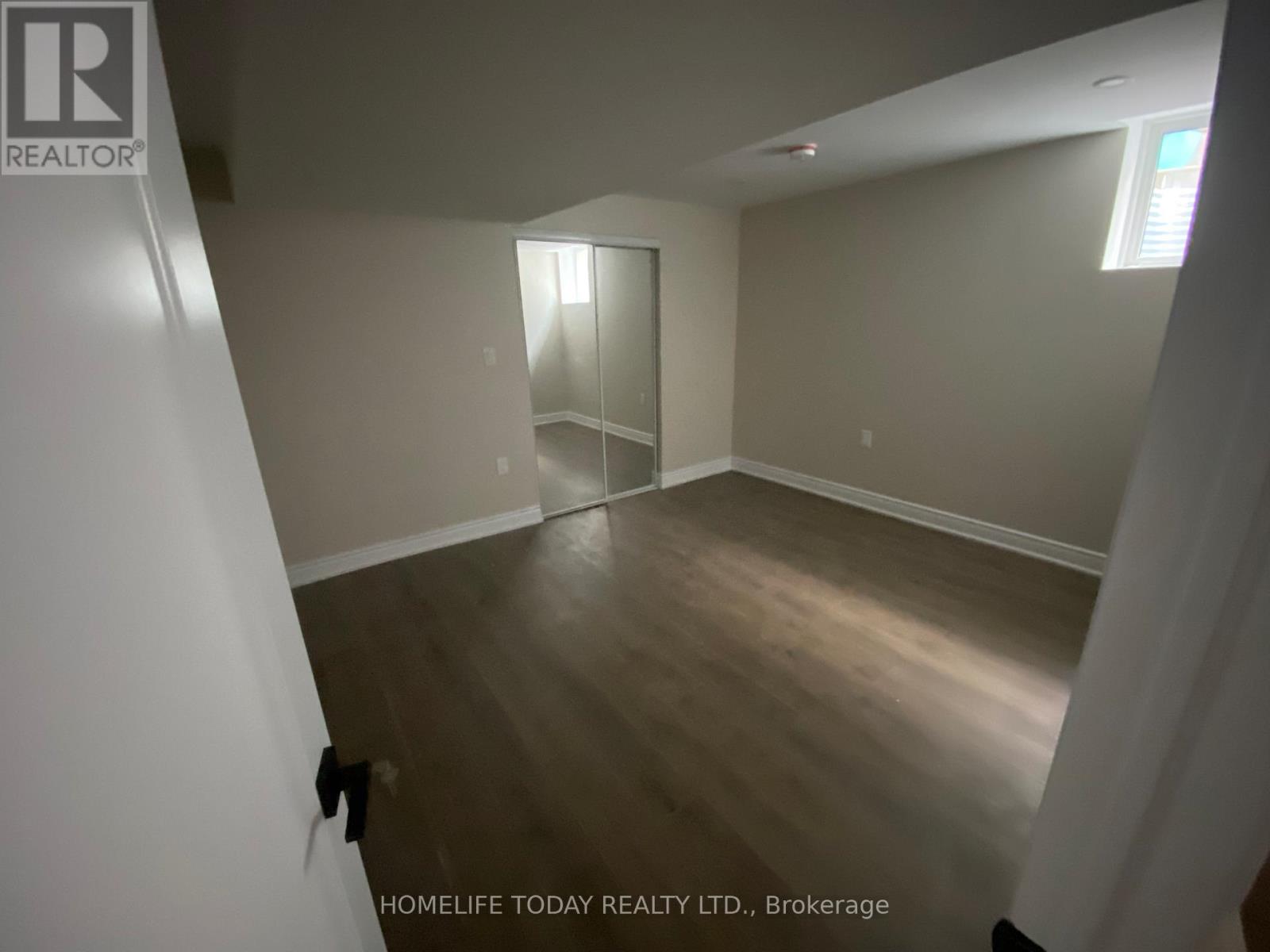 Bsmt - 151 Autumn Ridge Trail, Kitchener, Ontario  N2P 2K3 - Photo 8 - X12479318