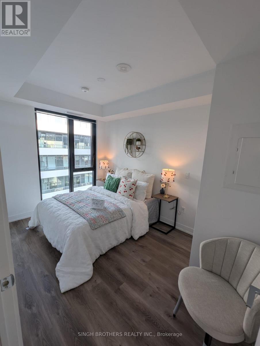 1319 - 1 Jarvis Street S, Hamilton, Ontario L8R 3J2 - Photo 4 - X12632746