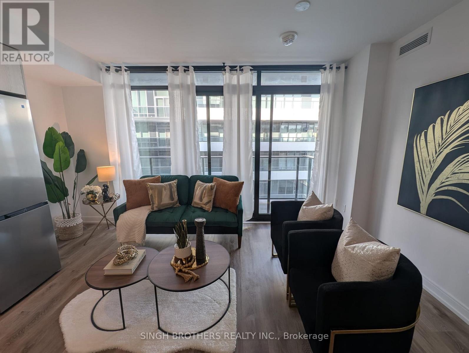 1319 - 1 Jarvis Street S, Hamilton, Ontario L8R 3J2 - Photo 2 - X12632746