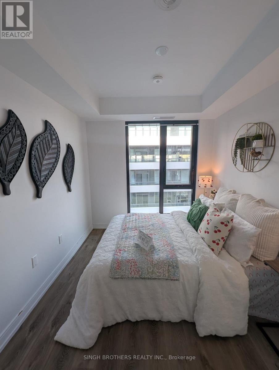 1319 - 1 Jarvis Street S, Hamilton, Ontario L8R 3J2 - Photo 5 - X12632746