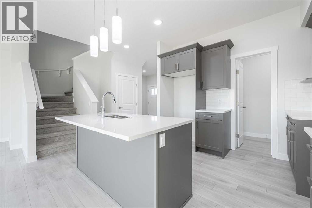 117 Sora Gardens Se, Calgary, Alberta T2A 7Y2 - Photo 11 - A2275264