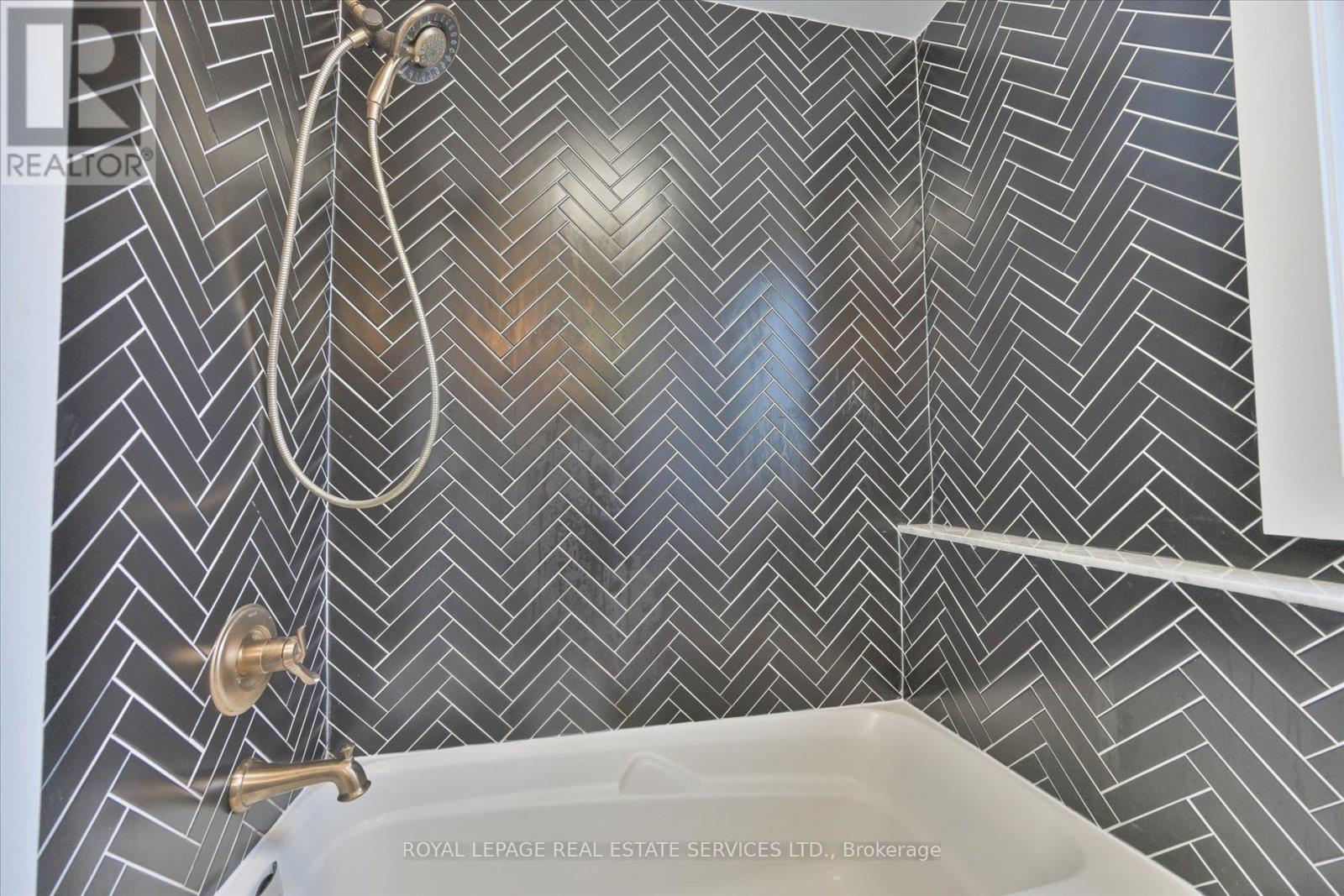 8 Pritchard Avenue, Toronto, Ontario  M6N 1T1 - Photo 19 - W12633840