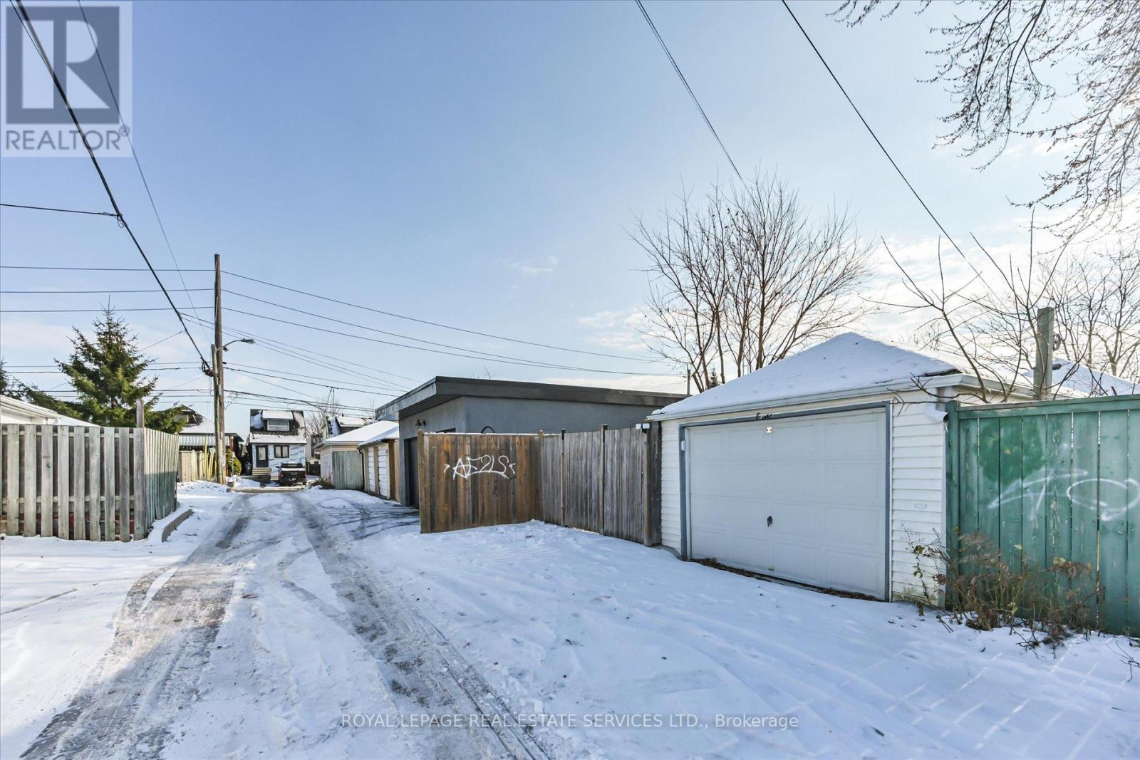 8 Pritchard Avenue, Toronto, Ontario  M6N 1T1 - Photo 36 - W12633840