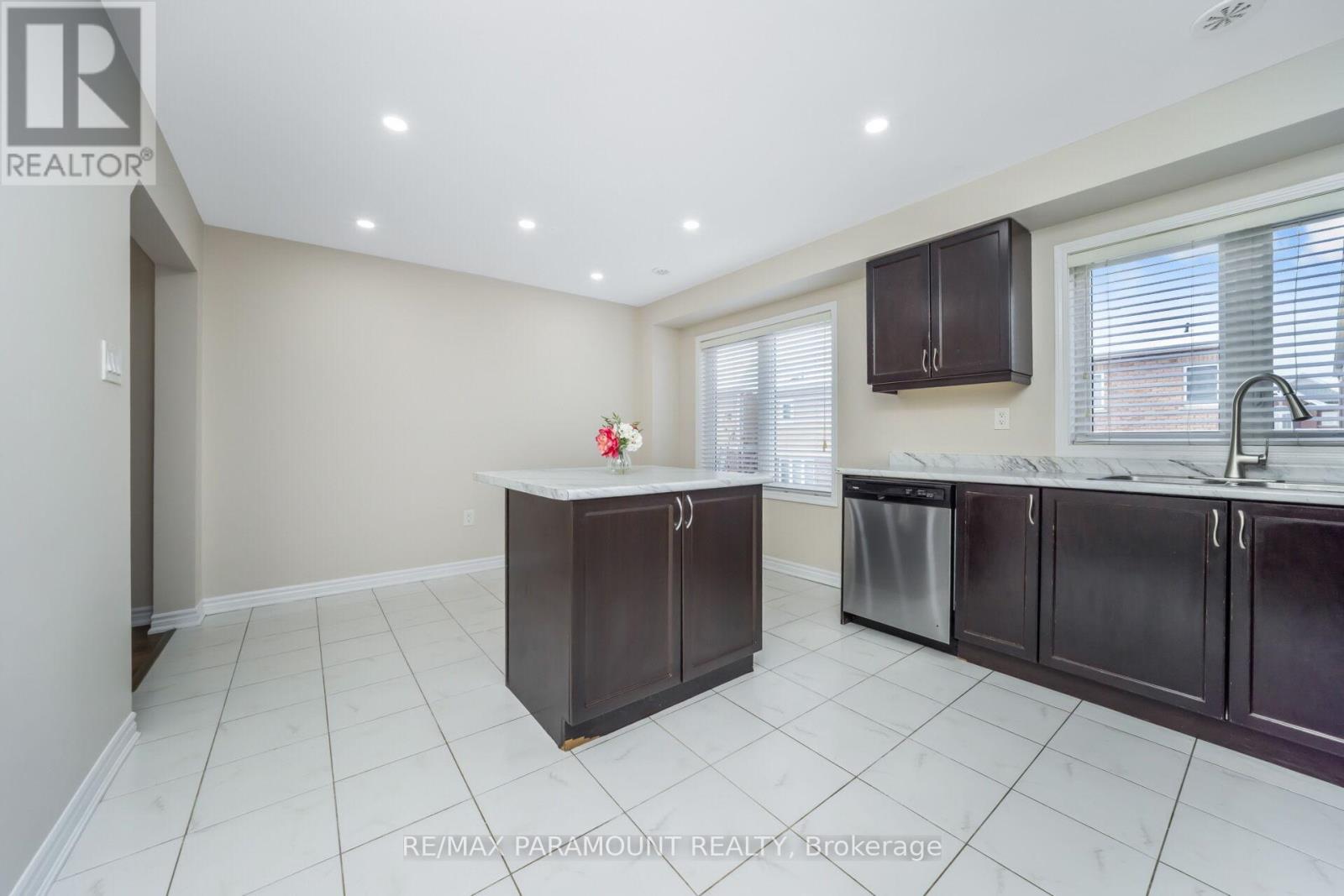 16 Stewardship Road, Brampton (Northwest Brampton), Ontario  L7A 4E8 - Photo 14 - W12633844