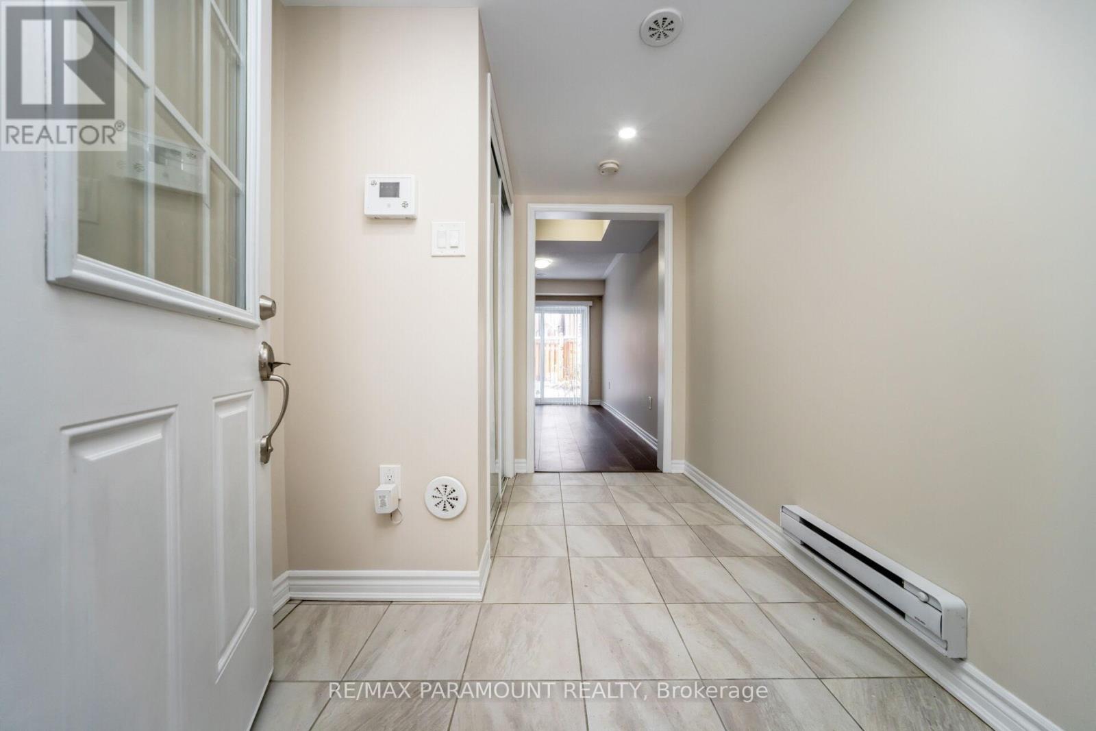 16 Stewardship Road, Brampton (Northwest Brampton), Ontario  L7A 4E8 - Photo 4 - W12633844