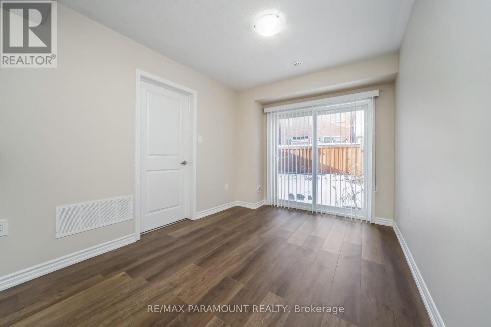 16 Stewardship Road, Brampton (Northwest Brampton), Ontario  L7A 4E8 - Photo 6 - W12633844