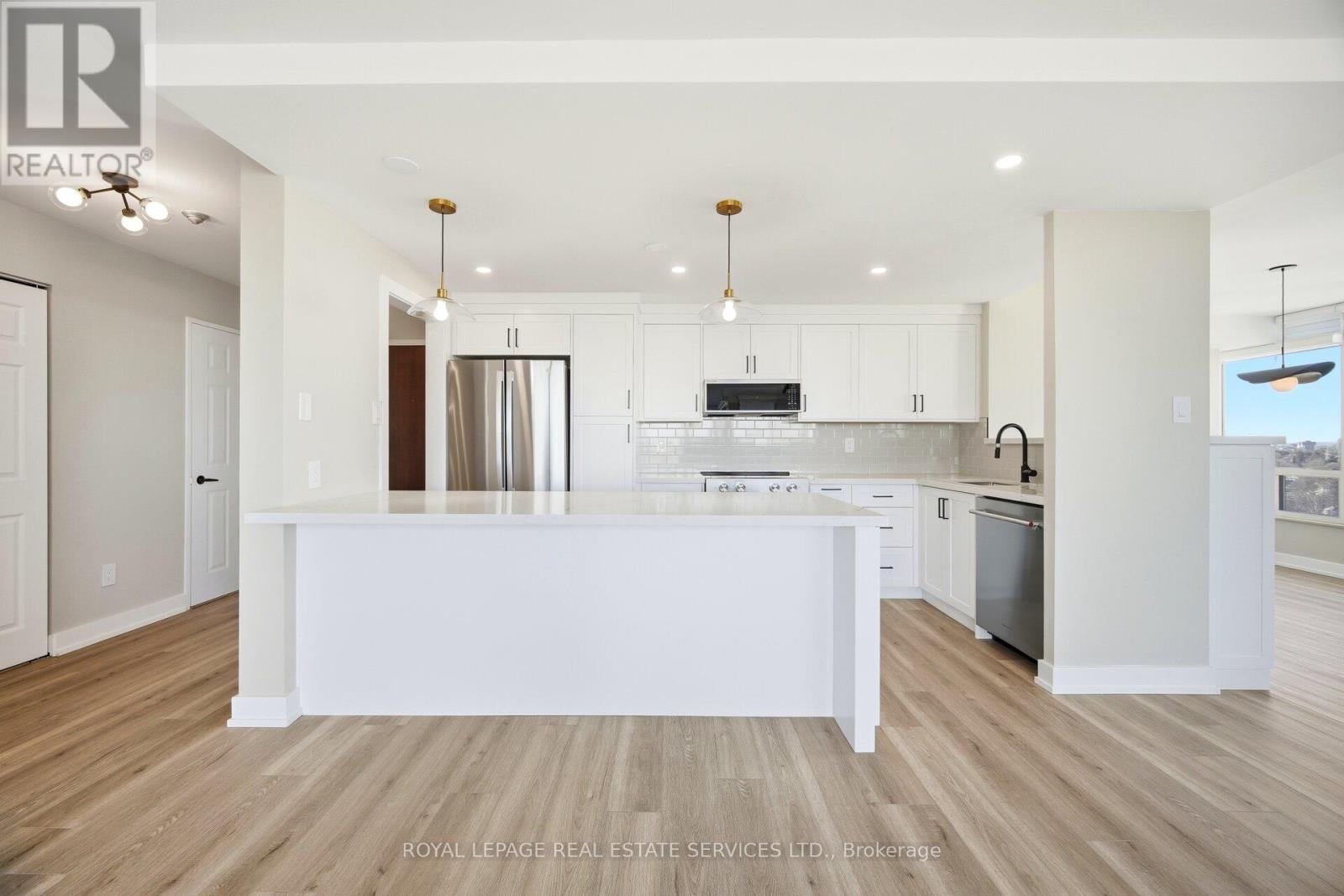 2301 - 1300 Islington Avenue, Toronto, Ontario  M9A 5C4 - Photo 10 - W12633850