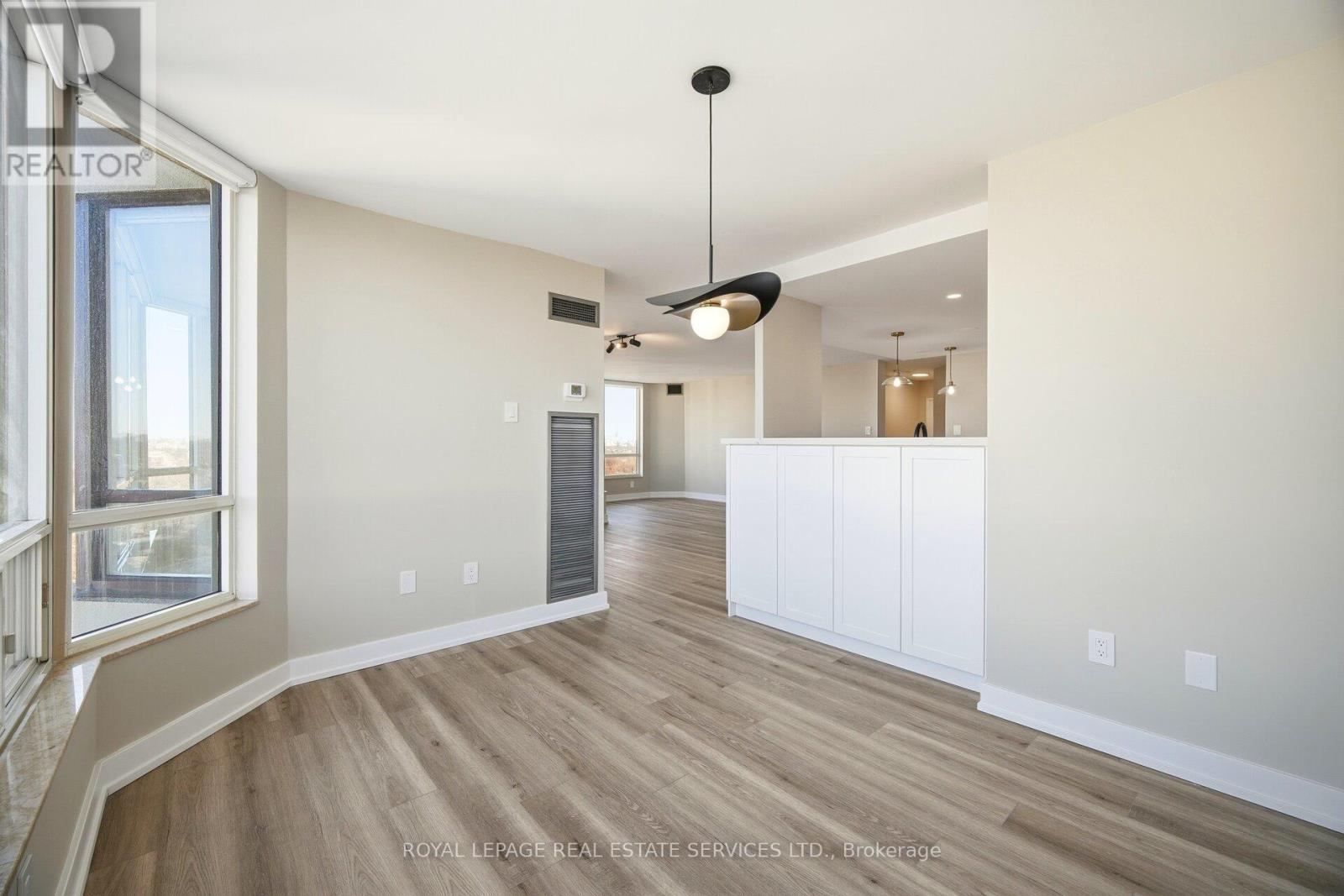 2301 - 1300 Islington Avenue, Toronto, Ontario  M9A 5C4 - Photo 13 - W12633850