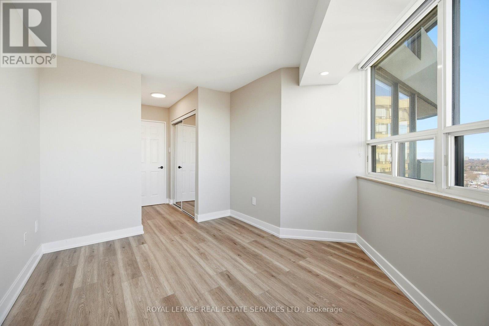 2301 - 1300 Islington Avenue, Toronto, Ontario  M9A 5C4 - Photo 21 - W12633850