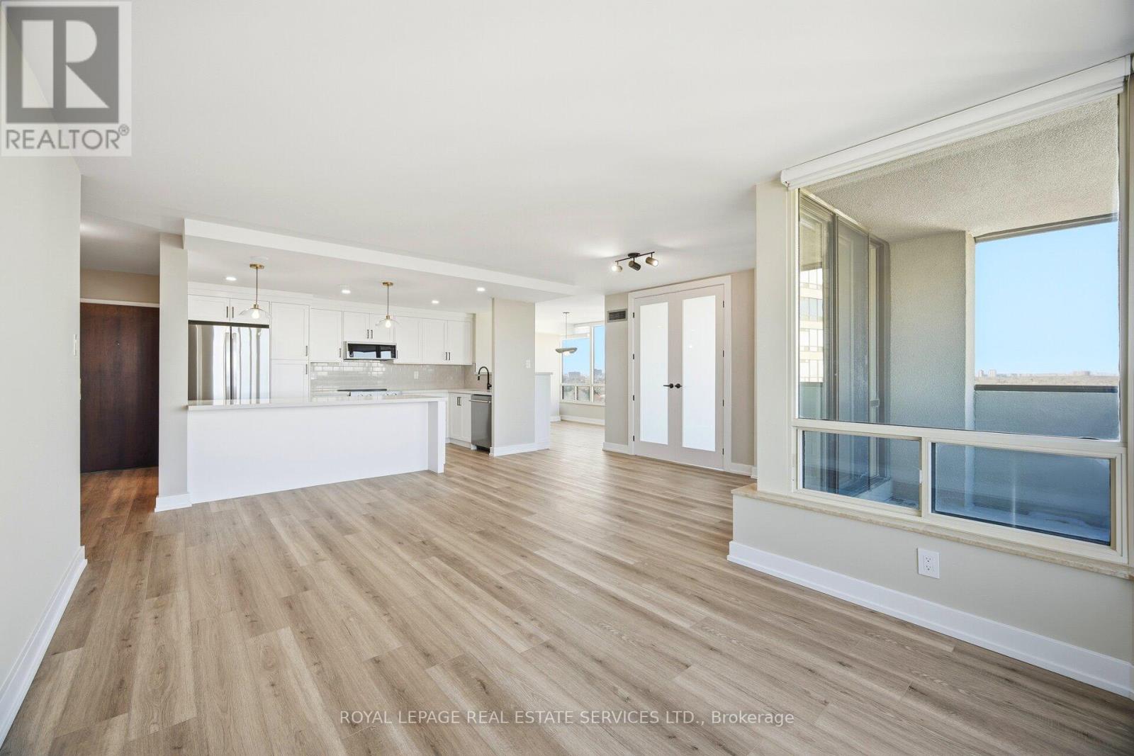 2301 - 1300 Islington Avenue, Toronto, Ontario  M9A 5C4 - Photo 8 - W12633850