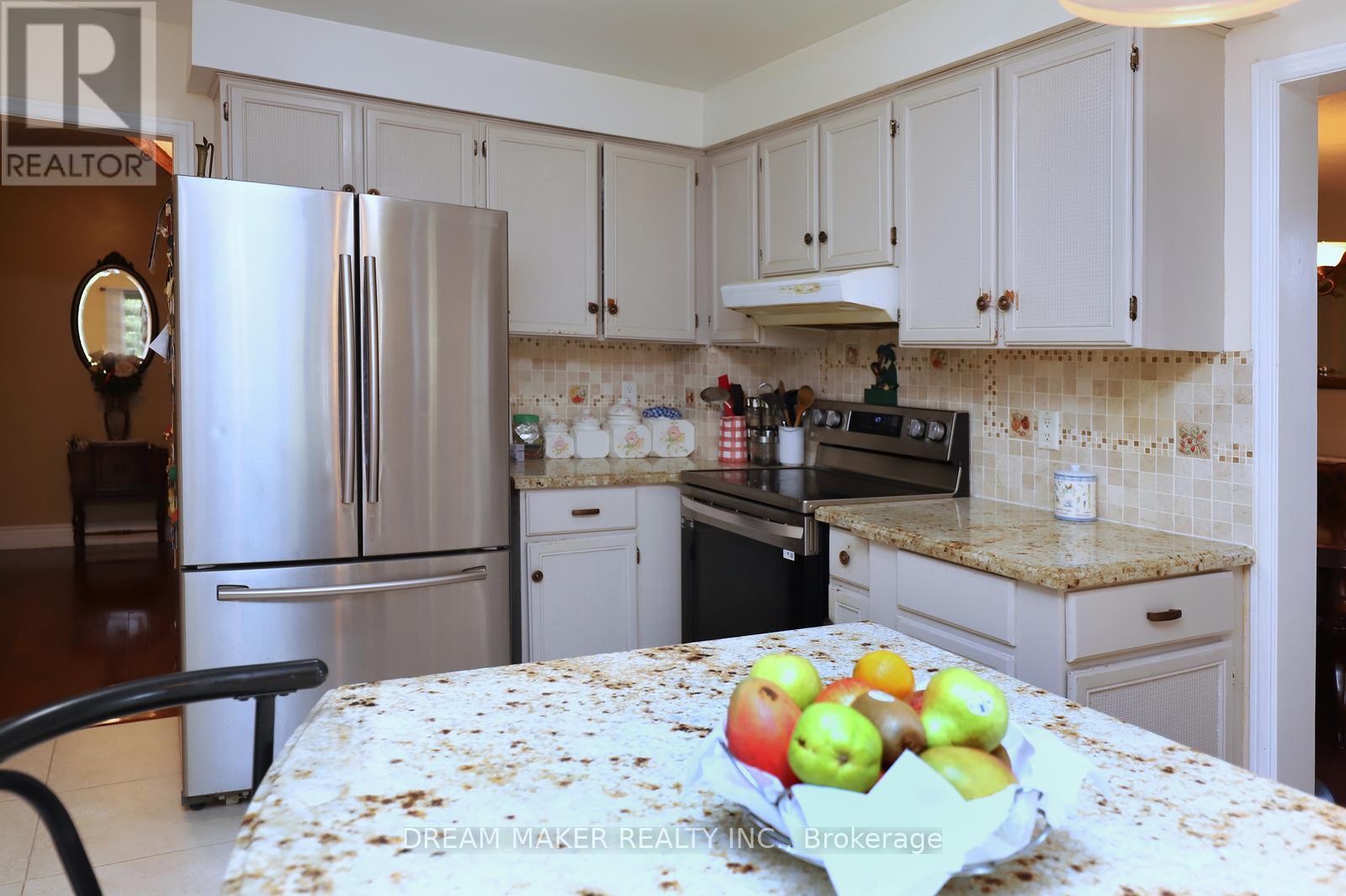 4272 Wakefield Crescent, Mississauga, Ontario  L5C 4M4 - Photo 20 - W12633920