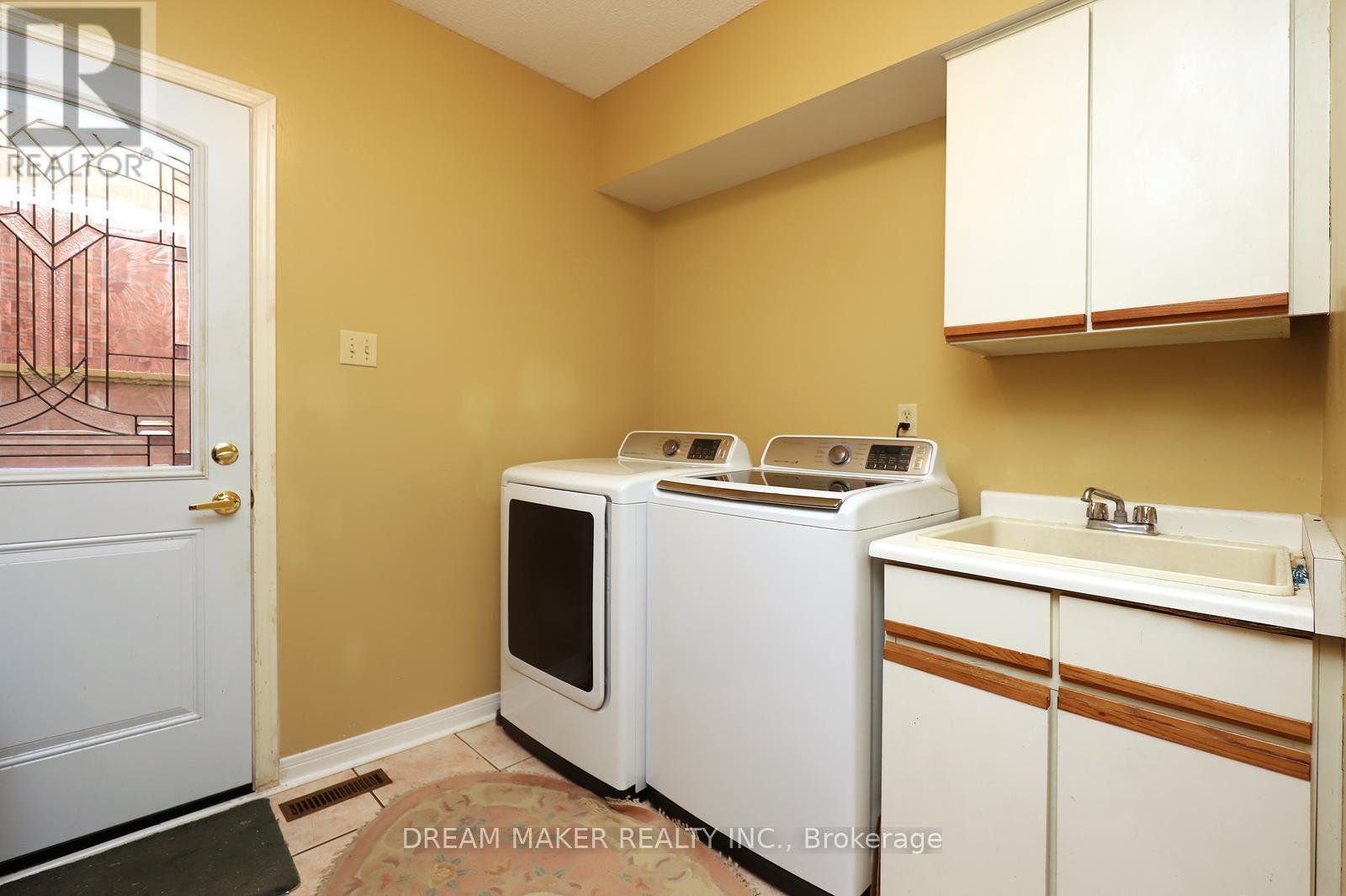 4272 Wakefield Crescent, Mississauga, Ontario  L5C 4M4 - Photo 26 - W12633920