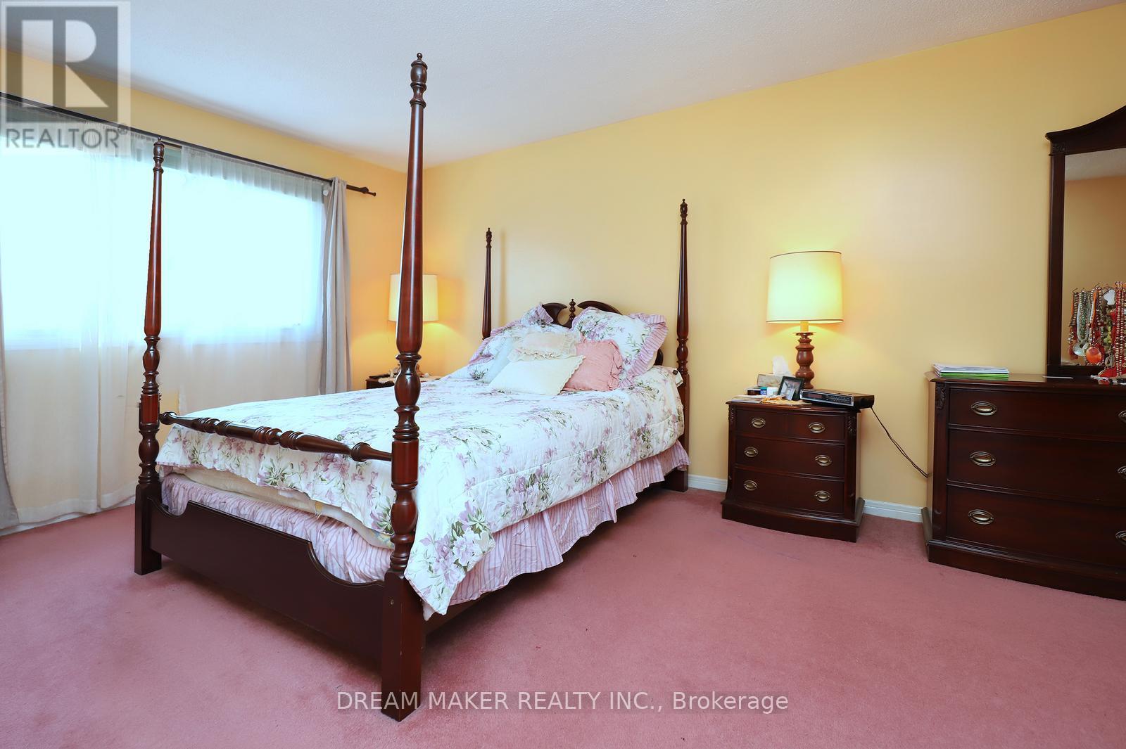 4272 Wakefield Crescent, Mississauga, Ontario  L5C 4M4 - Photo 29 - W12633920