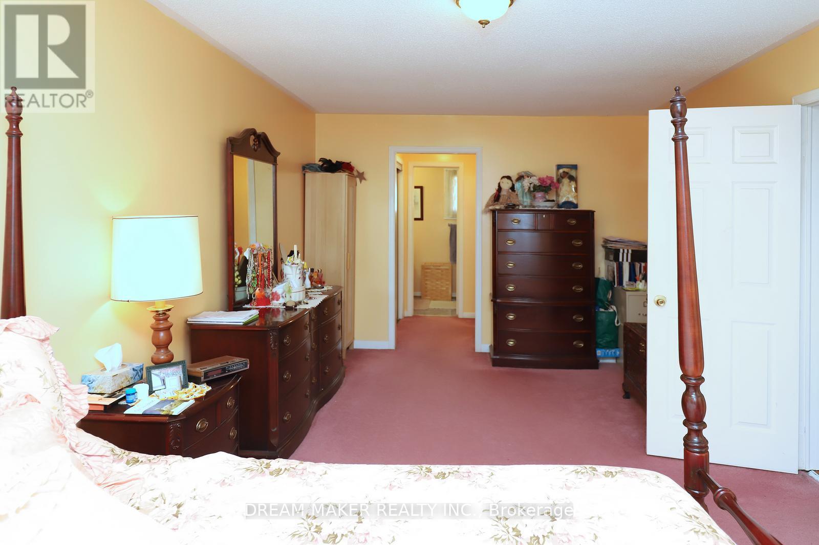 4272 Wakefield Crescent, Mississauga, Ontario  L5C 4M4 - Photo 30 - W12633920